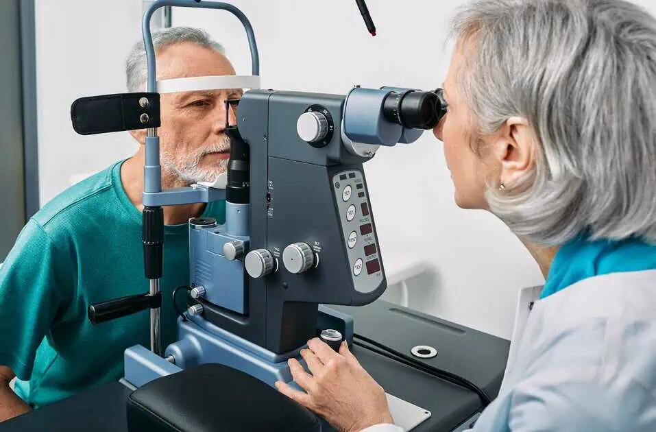 Cataract Extraction in London, ON by Laser Eye and Aesthetics